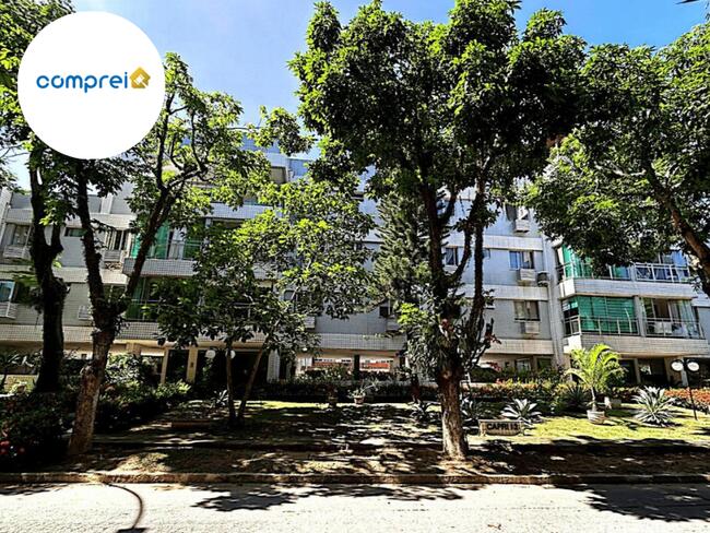 Cobertura Duplex com 300 m² e 3 quartos
