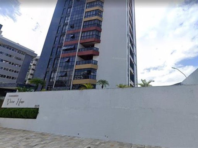 Apartamento com 3 Suítes e 4 Vagas em Tirol, Natal