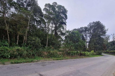 Terreno de 10.081 m² com infraestrutura urbana completa em Ribeirão Pires