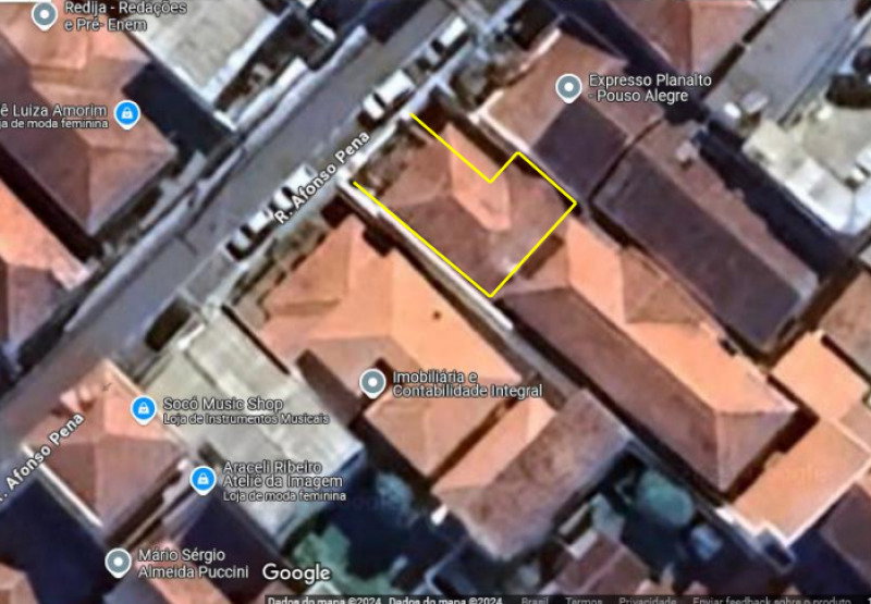 Casa Comercial com 4 Quartos e 392m² no Centro de Pouso Alegre