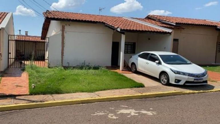 Casa 61m² em Condomínio com Segurança e Conforto