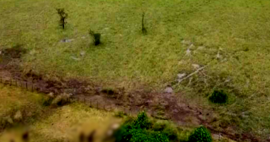 Fazenda com 4.011,6256 hectares, 5 casas, 3 currais e 1 pocilga