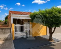 Casa com 240m² de terreno em Catanduva/SP