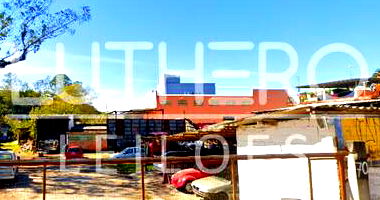 Terreno com 399m² de área útil e construção de 46m², área preservação