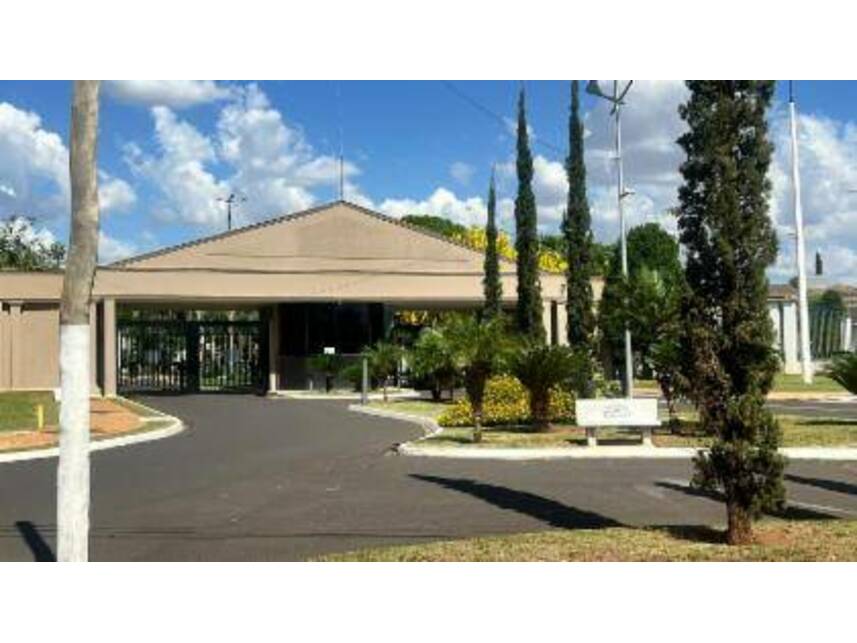 Casa em condomínio com 263m² e 1 vaga - Aeroporto, Araçatuba/SP