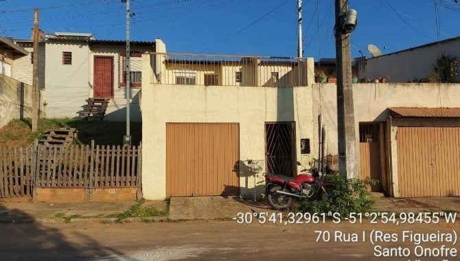 Casa Padrão com 1 Quarto em Viamão