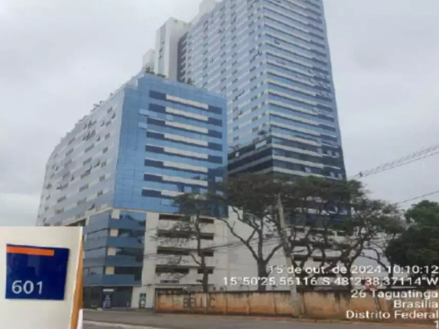 Sala comercial ocupada com 39,24m² útil em Águas Claras