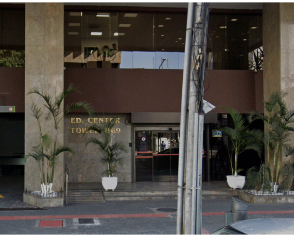 Salas Comerciais com área total de 512 m², desocupadas