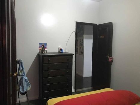 Casa 204m² com 4 Dormitórios e 2 Banheiros, Ocupada