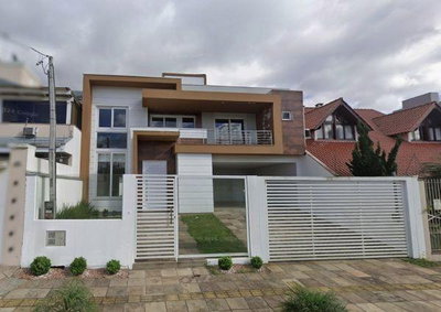 Casa 228m² em Terreno 300m² em Canoas-RS