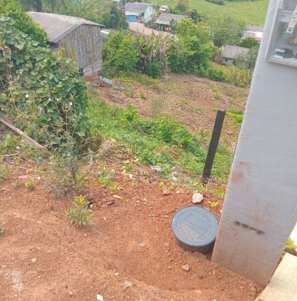 Fração ideal 52,81% lote urbano 490m², desocupado