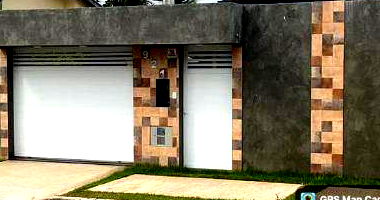 Casa com 6 quartos, 5 banheiros e piscina