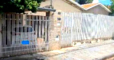 Casa Ocupada no Centro de Guaraçaí com 151,14 m²