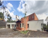 Casa Comercial em Carapicuíba com 567m² de Área Construída