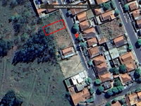 Terreno urbano de 275 m², plano, em área com infraestrutura completa