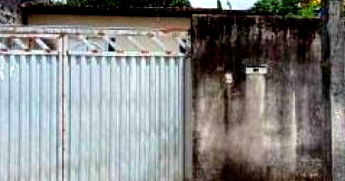 Casa padrão 3 quartos 2 banheiros 81m² ocupada