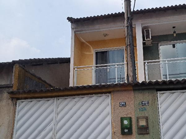 Casa com 2 quartos, 1 vaga, 72,74m² construída, desocupada