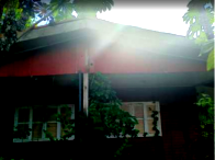 Casa de madeira 200m² com terreno 575m², estado precário