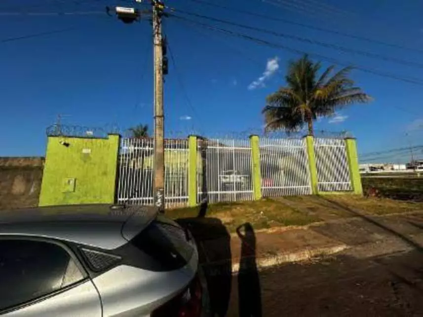 Casa em leilão com 3 quartos e 2 banheiros em Goiânia
