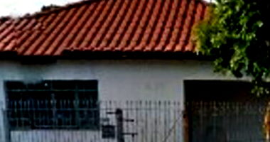 Casa padrão com 2 quartos, 2 vagas, 148m² construída, imóvel ocupado