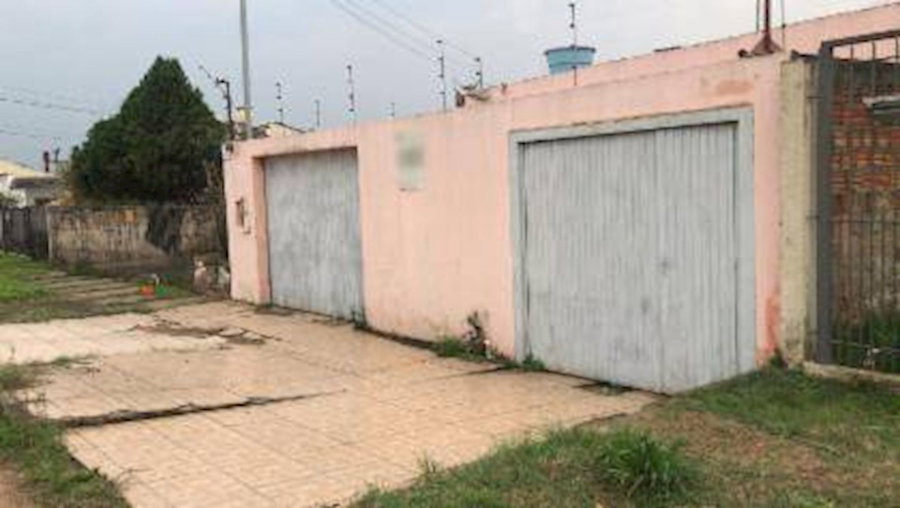 Casa com 3 quartos, 2 banheiros e 1 vaga de garagem