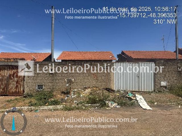 Casa com 2 quartos, 1 banheiro, 1 vaga e 51,12m² construída