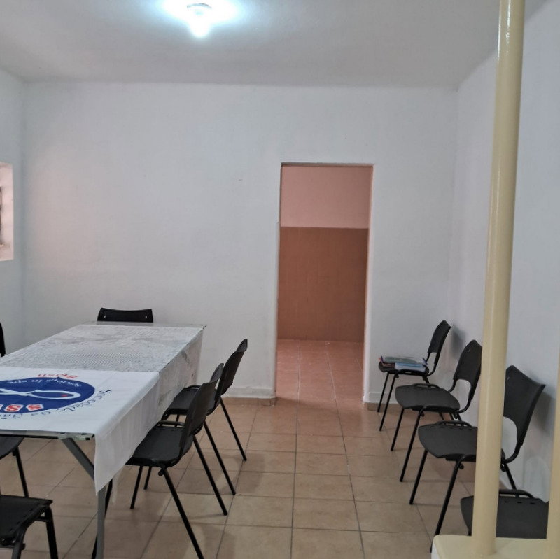 Apartamento com 6 cômodos, 289,75m², construção antiga