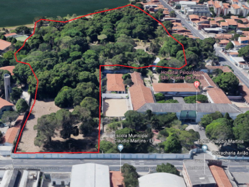 Imóvel com 33.746,67 m² em Parangaba, Fortaleza