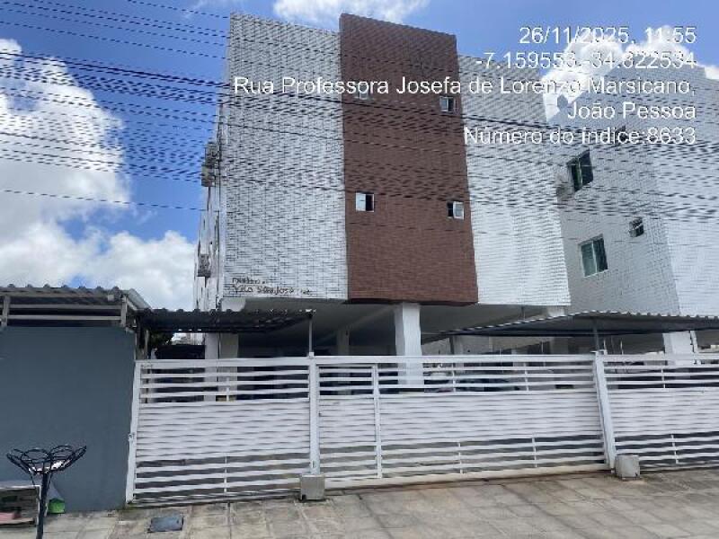 Apartamento com 2 quartos, 2 banheiros e 1 vaga de garagem