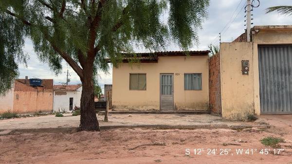 Casa com 2 quartos, 1 banheiro e 41,70 m²