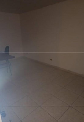 Espaçoso Sobrado Comercial com 324m² Construídos e Área Total de 385m²
