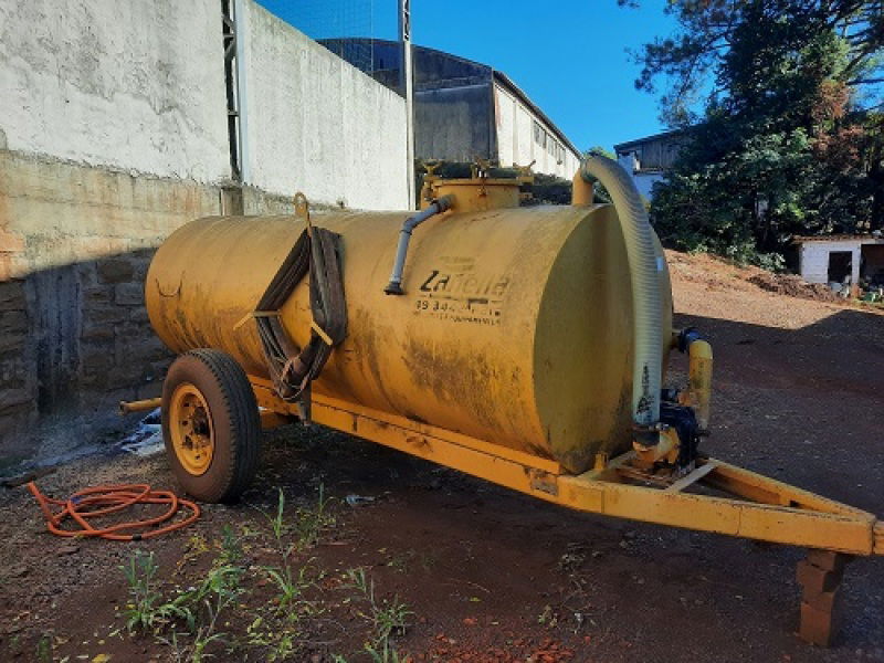 Tanque Distribuidor Zanella de 5000 litros - Leilão Imperdível