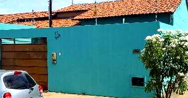 Casa com 2 quartos, 1 banheiro, 1 vaga e 60m² privativos