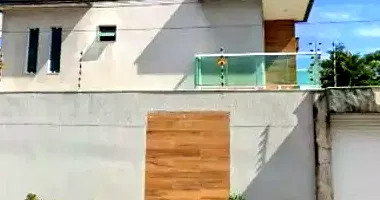 Casa com 3 quartos, 1 banheiro e 102,35m² construídos