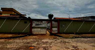 Casa com 2 Quartos e Área de Serviço em Aguas Lindas de Goiás