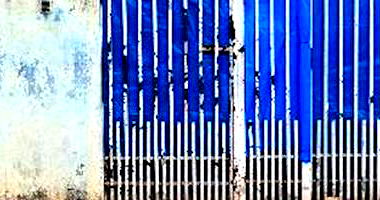 Casa Ocupada no Centro com 3 Quartos e 1 Vaga