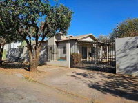 Casa com 6 quartos e terreno de 800m² em Lucas do Rio Verde-MT