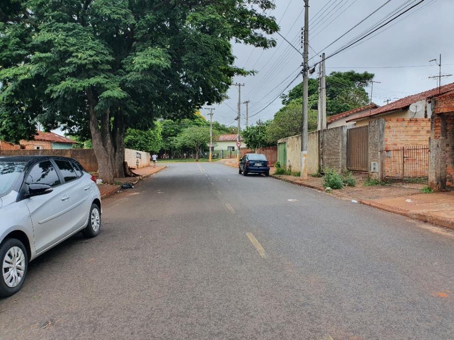 Casa com 3 quartos, 2 banheiros, 1 vaga, 112m² construída, ocupada