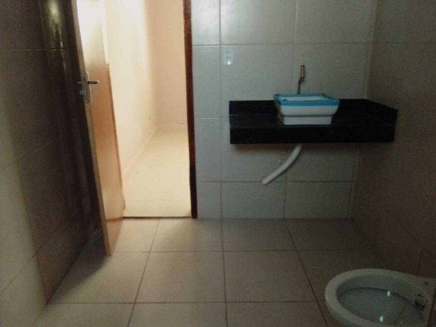 Casa ocupada com 145m² construída, ideal para reformas