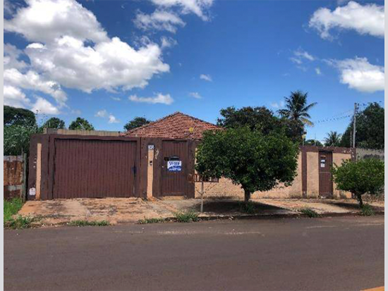 Casa Ocupada em Campo Grande - MS com 538,8m² de Terreno