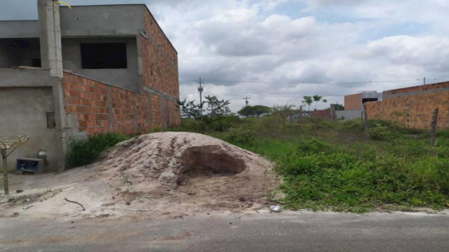 Terreno no Loteamento Veredas - 140 m² em Feira de Santana