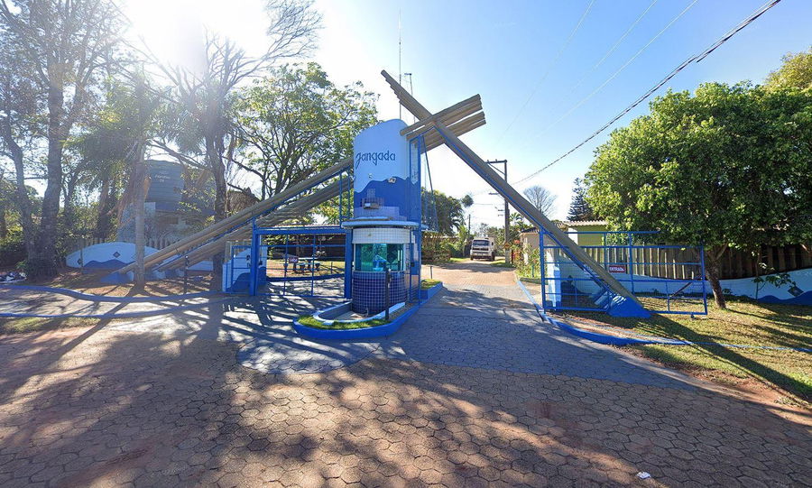 Casa 164m² com 2 banheiros e 3 quartos, ocupada