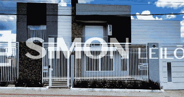 Terreno urbano com sobrado em Guarapuava/PR