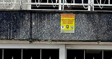 Casa desocupada com 194m² construída e 211m² total