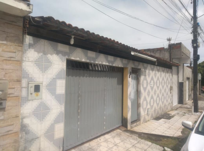 Casa com 2 quartos em Camaçari, BA