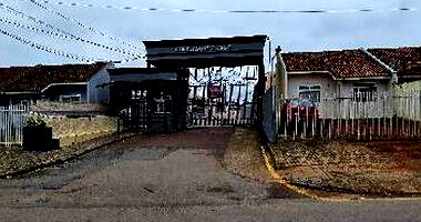 Casa em Fazenda Rio Grande/PR com 2 quartos e 1 vaga