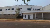 Casa padrão com 3 quartos e 4 banheiros em Rondonópolis