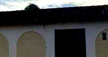 Casa padrão com 3 quartos, 2 banheiros, 1 vaga, 176m² construída