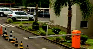 Apartamento no Condomínio Residencial Campo Largo - Jardim São Vicente