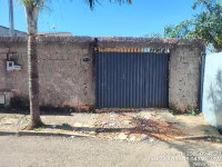 Casa com 2 quartos, 56,54m², terreno 156m², desocupada